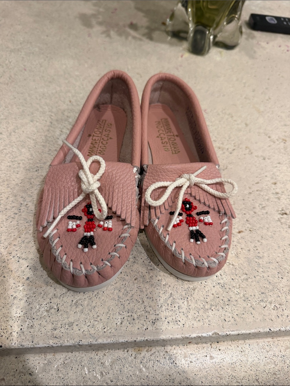 Minnetonka Girls Pink Beaded Fringe Moccasins